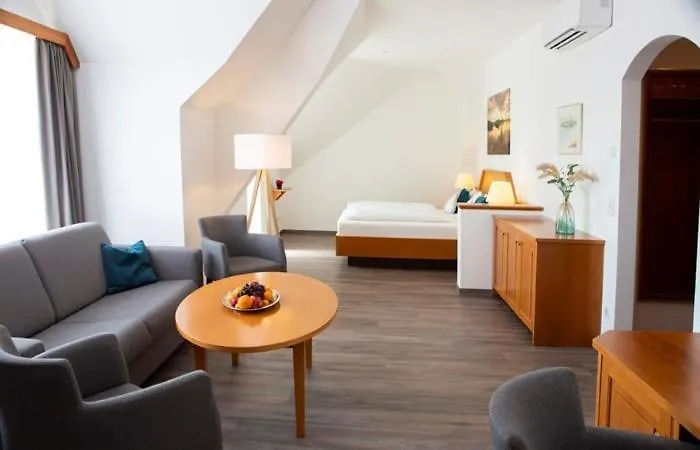 Inn Gasthof Zur Post Oberwirt Hotel Chieming