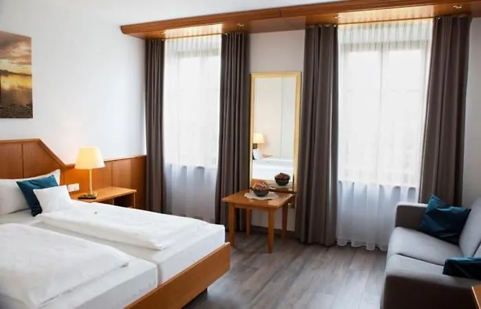 Gasthof Zur Post Oberwirt Hotel Chieming Inn
