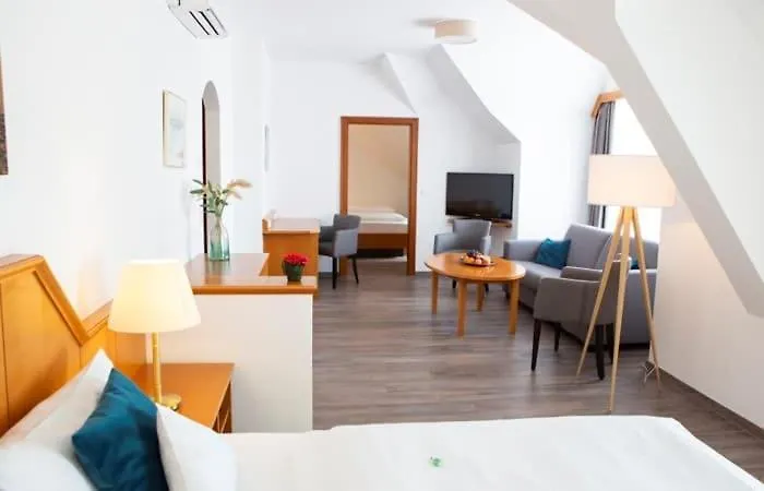 Gasthof Zur Post Oberwirt Hotel Chieming Inn